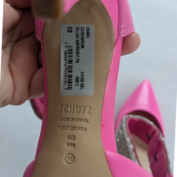 Schutz Linara Napa Leather Pump - Picture 8 of 8